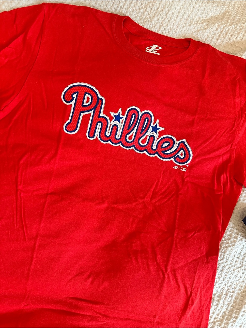 Phillies Red Script Logo Tee - Picture 2 of 4